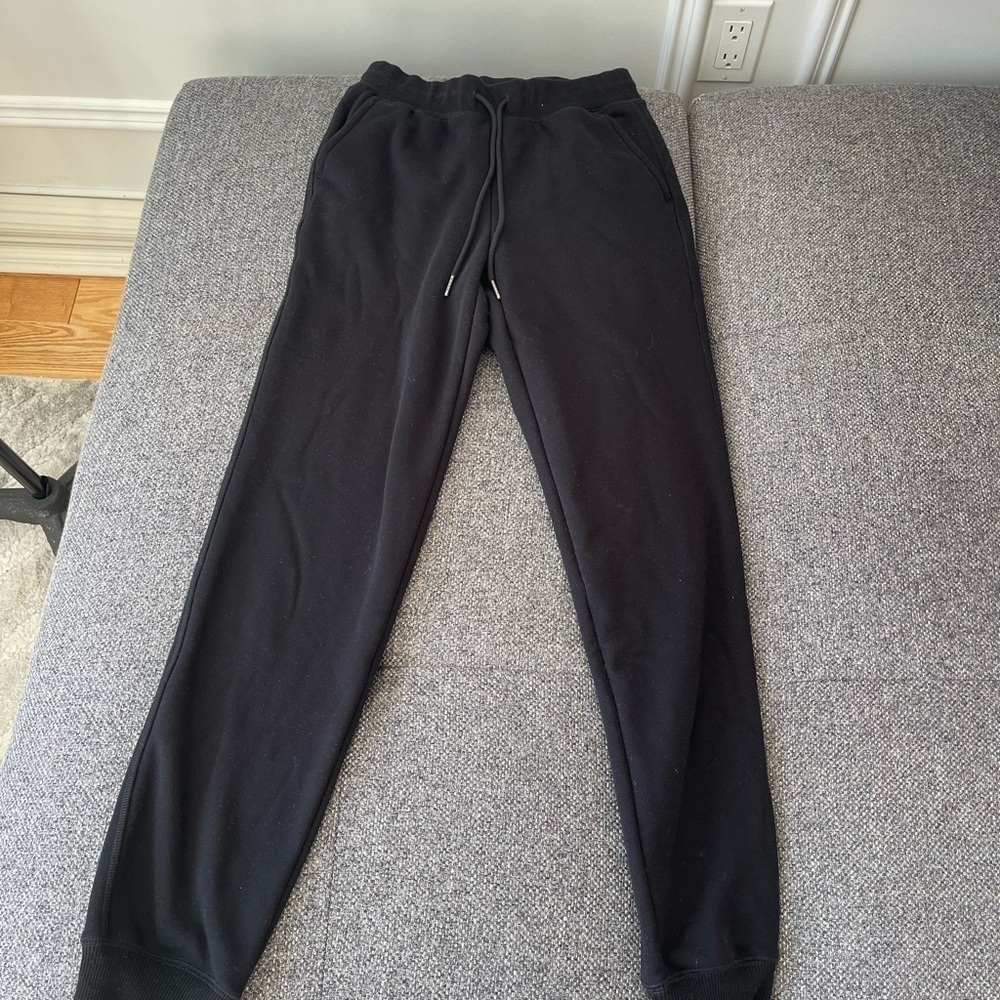 Uniqlo women's Heattech black Jogger Pants